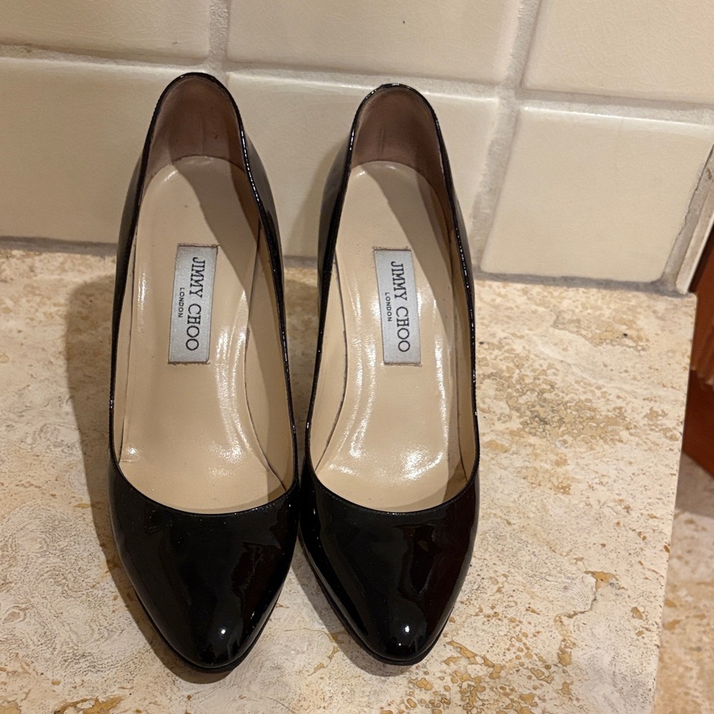 Jimmy Choo Glossy Black Heels size 40.5  10.5